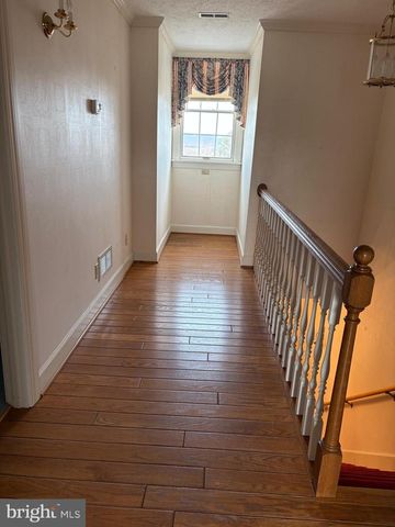 201 HOPE MOUNTAIN DR, Moorefield, WV 26836