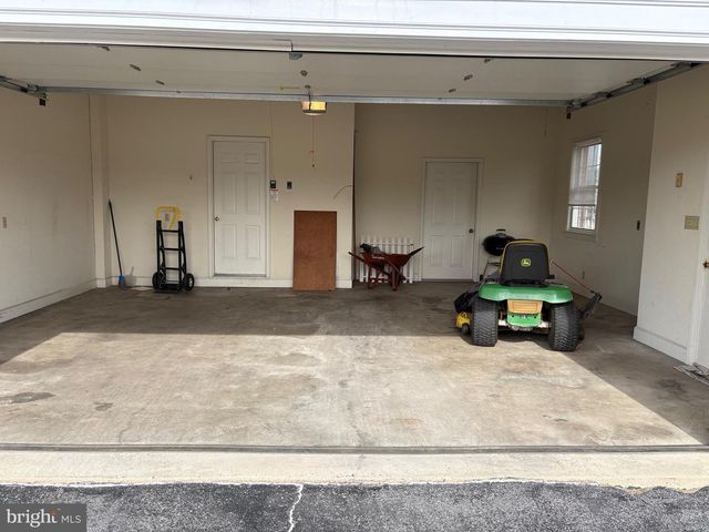 201 HOPE MOUNTAIN DR, Moorefield, WV 26836