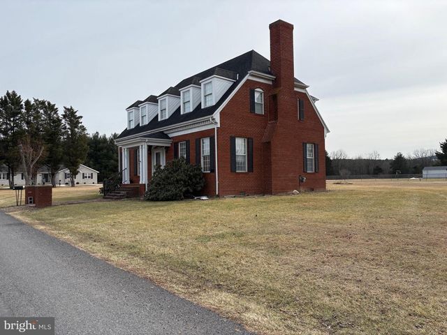 201 HOPE MOUNTAIN DR, Moorefield, WV 26836