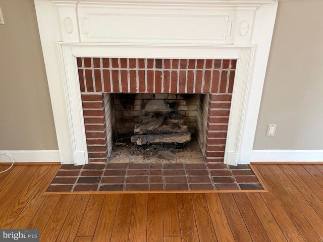 201 HOPE MOUNTAIN DR, Moorefield, WV 26836