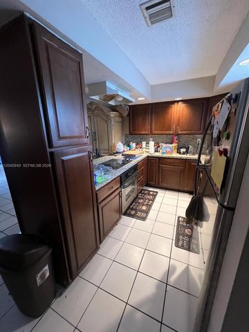 7983 NW 35th Ct 6, Coral Springs, FL 33065