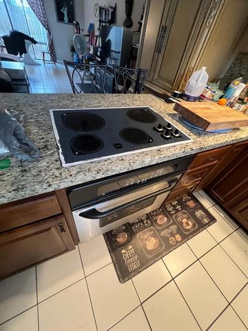 7983 NW 35th Ct 6, Coral Springs, FL 33065