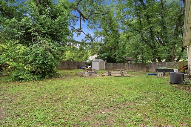 6710 CLEVELAND Avenue, Kansas City, KS 66104