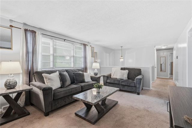 6710 CLEVELAND Avenue, Kansas City, KS 66104