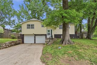 6710 CLEVELAND Avenue, Kansas City, KS 66104