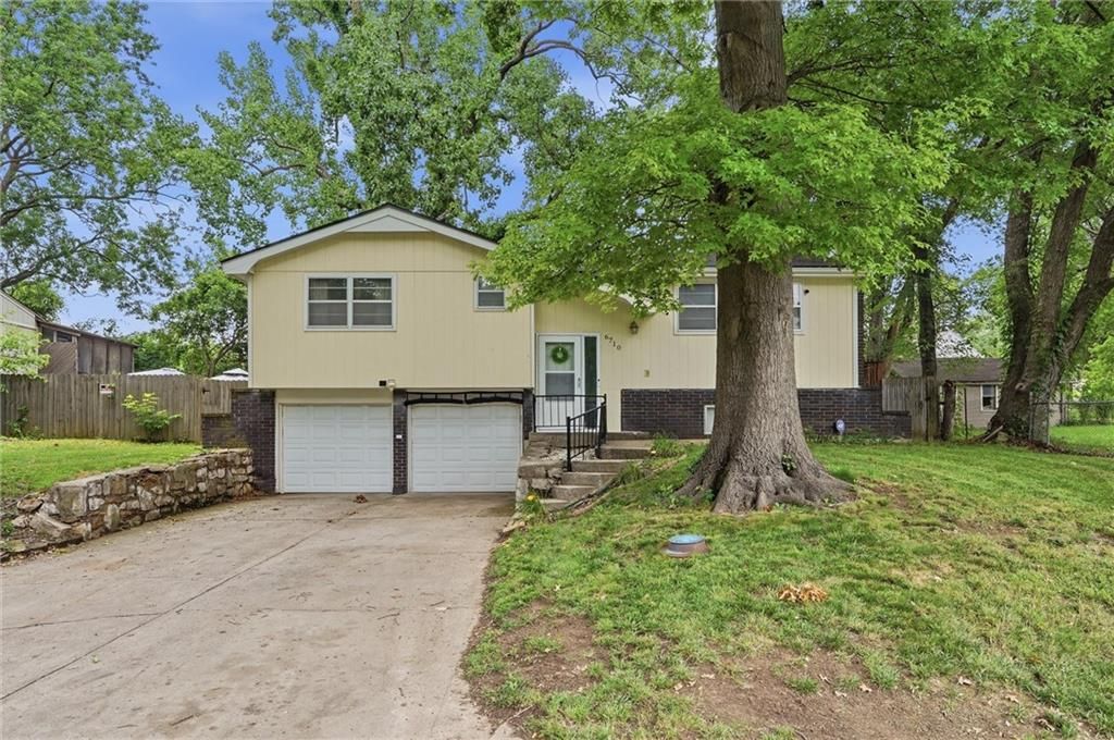 6710 CLEVELAND Avenue, Kansas City, KS 66104