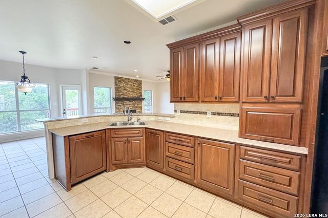 24706 cloudy crk, San Antonio, TX 78255