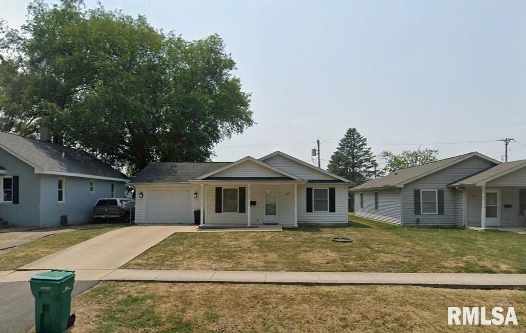 2623 S 7TH Street, Springfield, IL 62703