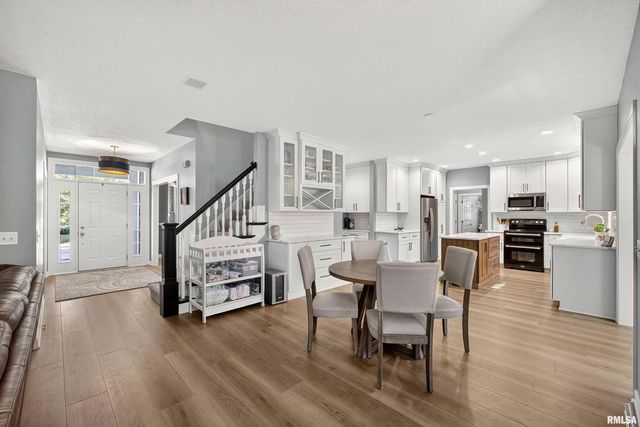 3405 MARYNOEL Avenue, Bettendorf, IA 52722