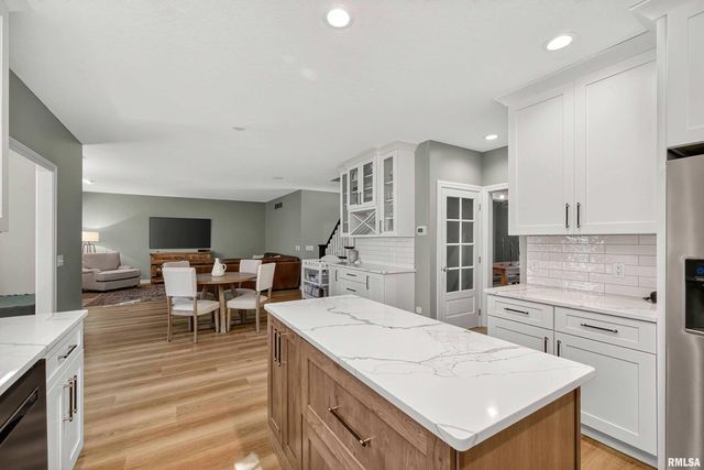 3405 MARYNOEL Avenue, Bettendorf, IA 52722