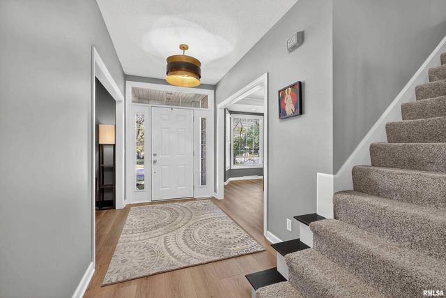 3405 MARYNOEL Avenue, Bettendorf, IA 52722