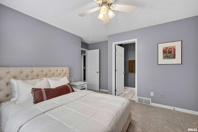 3405 MARYNOEL Avenue, Bettendorf, IA 52722