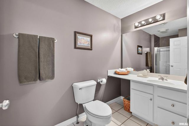 3405 MARYNOEL Avenue, Bettendorf, IA 52722