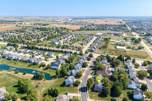 3405 MARYNOEL Avenue, Bettendorf, IA 52722