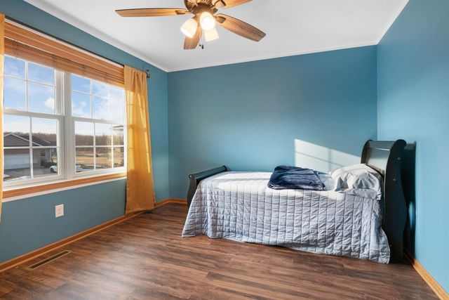 5531 Summerland Drive, Waterloo, IA 50701