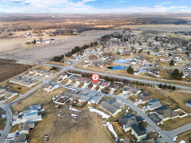 5531 Summerland Drive, Waterloo, IA 50701