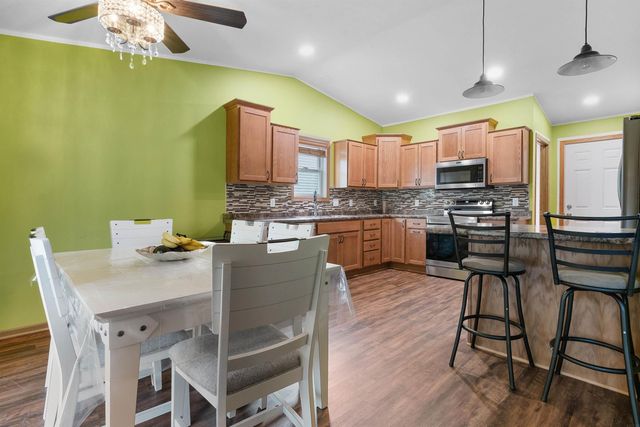 5531 Summerland Drive, Waterloo, IA 50701