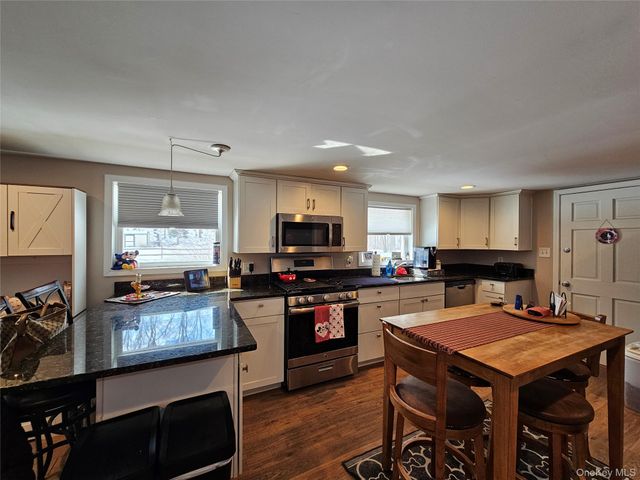 3 Mary Drive, Bloomingburg, NY 12721