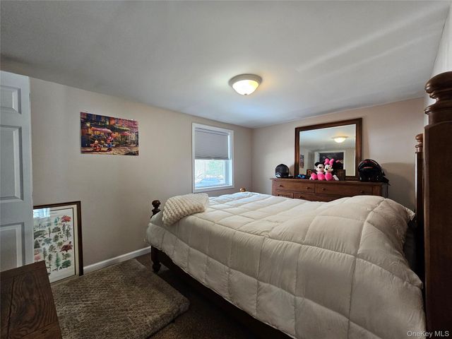 3 Mary Drive, Bloomingburg, NY 12721