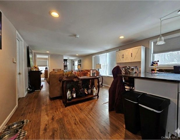 3 Mary Drive, Bloomingburg, NY 12721