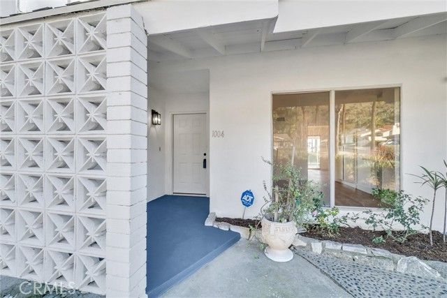 1004 E Saga Street, Glendora, CA 91741