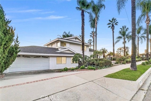 1004 E Saga Street, Glendora, CA 91741