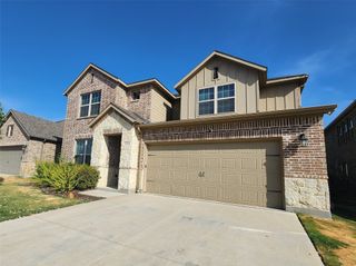 8029 Black Sumac Drive, Fort Worth, TX 76131