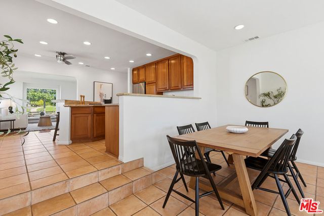 6320 W 83rd Street, Los Angeles, CA 90045