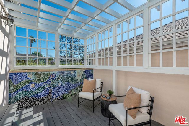 6320 W 83rd Street, Los Angeles, CA 90045