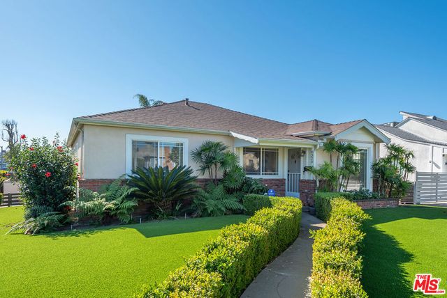 6320 W 83rd Street, Los Angeles, CA 90045