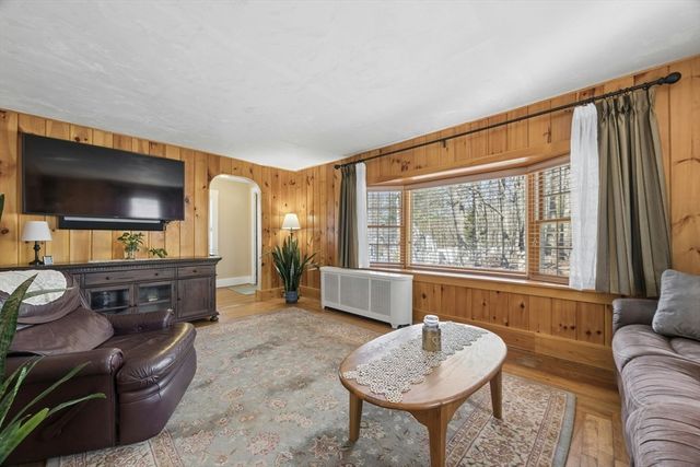 139 Ararat Street, Worcester, MA 01606