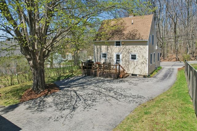 139 Ararat Street, Worcester, MA 01606