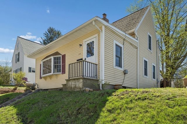 139 Ararat Street, Worcester, MA 01606