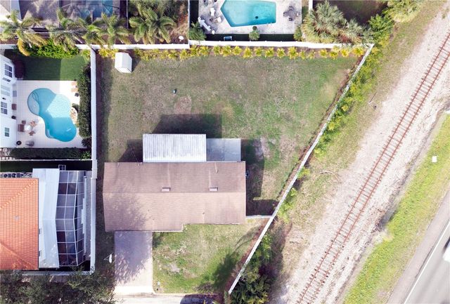 3211 W LEONA STREET, Tampa, FL 33629