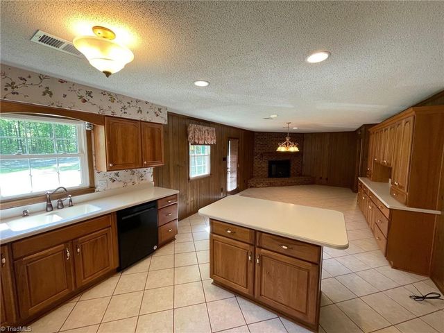 7235 Ledbetter Road, Climax, NC 27233