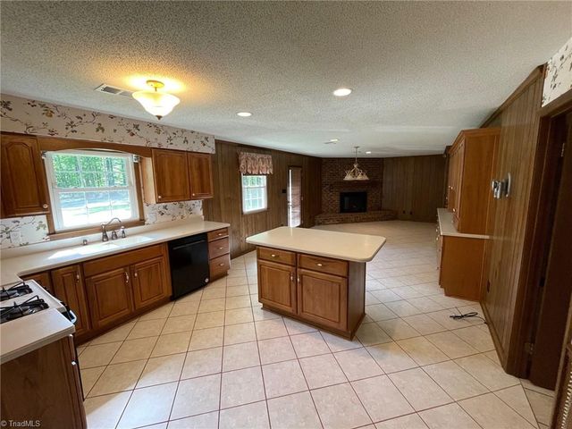 7235 Ledbetter Road, Climax, NC 27233