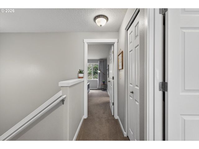 10797 Sw CANTERBURY Ln 103, Portland, OR 97224