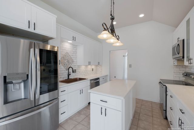 610 Lightstone, San Antonio, TX 78258