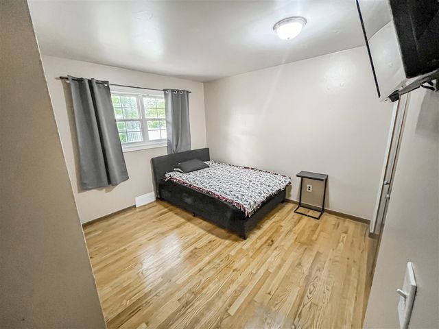 17828 Devonshire Street, Riverview, MI 48193