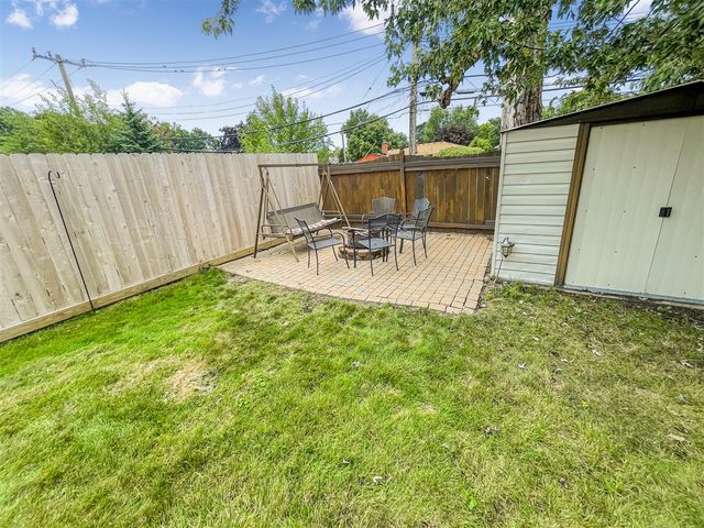 17828 Devonshire Street, Riverview, MI 48193
