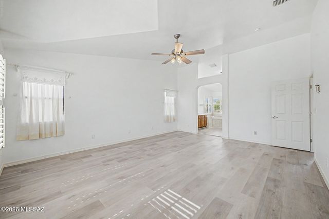 12592 N Pioneer Way, Oro Valley, AZ 85755
