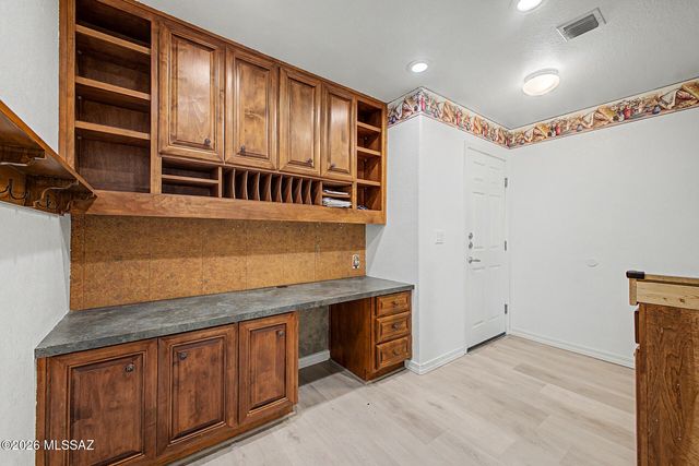 12592 N Pioneer Way, Oro Valley, AZ 85755