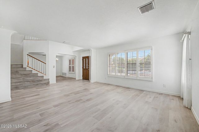 12592 N Pioneer Way, Oro Valley, AZ 85755