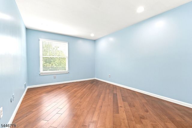 350 Greenfield Rd, Bridgewater Twp., NJ 08807
