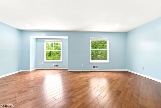 350 Greenfield Rd, Bridgewater Twp., NJ 08807
