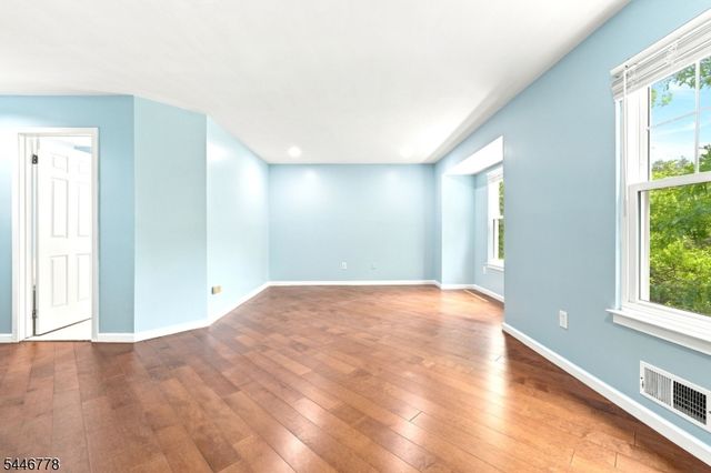 350 Greenfield Rd, Bridgewater Twp., NJ 08807