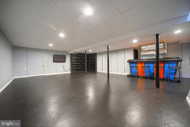 120 FISH POND RD, Sewell, NJ 08080