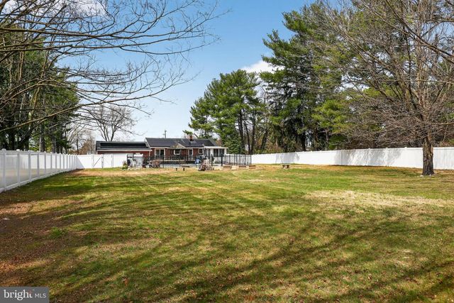 120 FISH POND RD, Sewell, NJ 08080