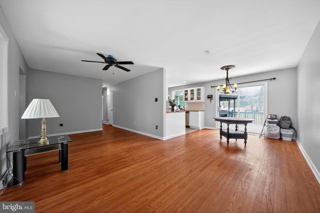 120 FISH POND RD, Sewell, NJ 08080