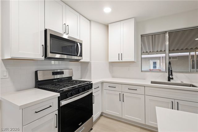 3615 Jewel Cave Drive, Las Vegas, NV 89122